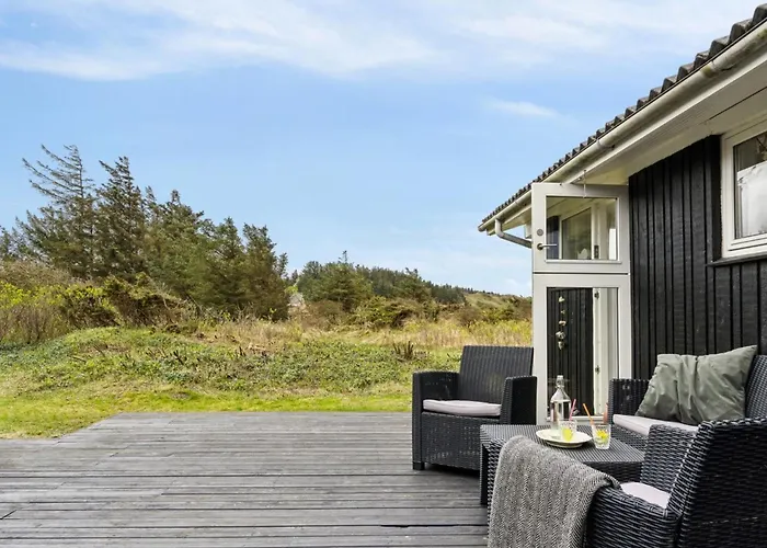 Holiday home Zina - 600m From The Sea By Interhome Hjorring